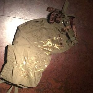 Unique Green speckled casual pants